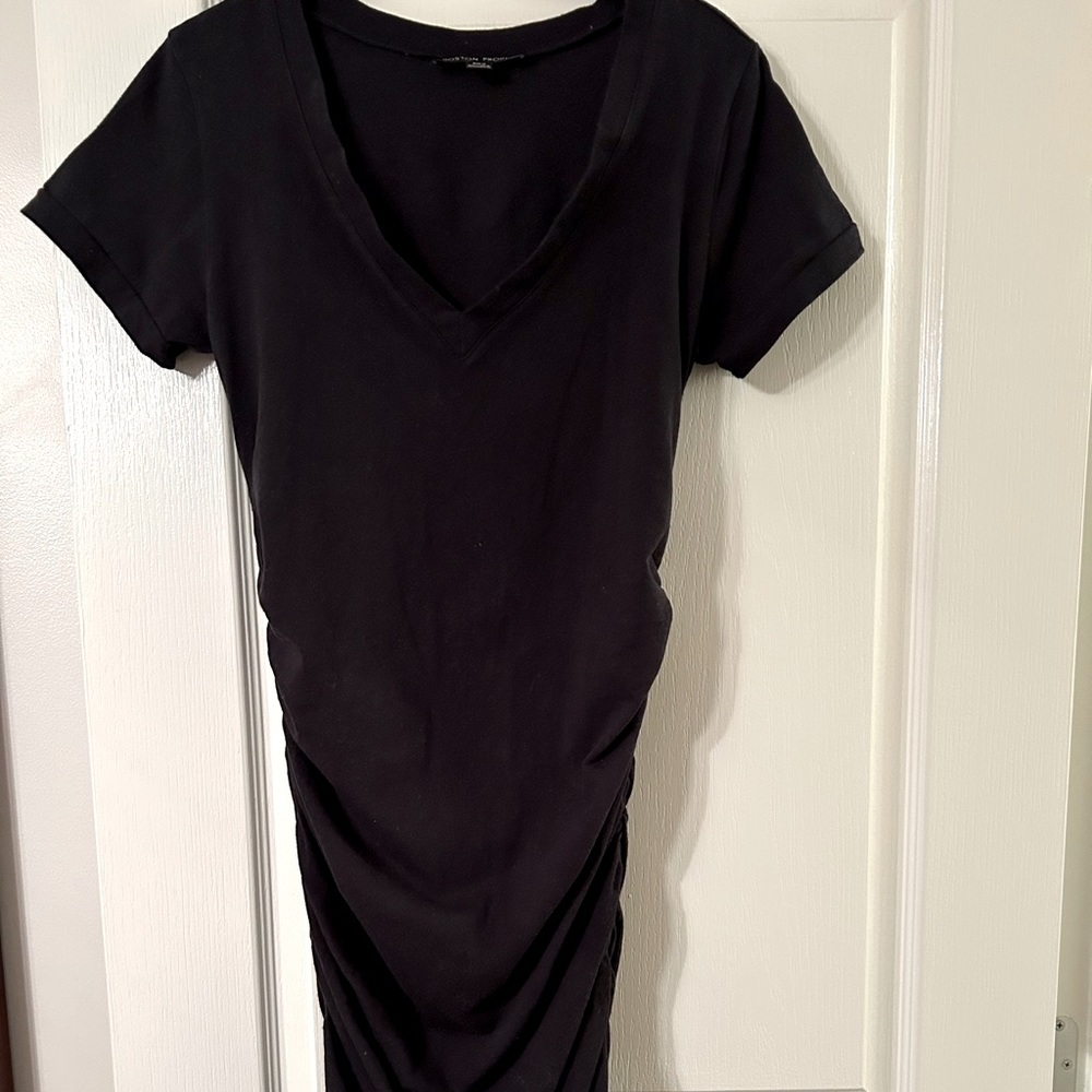 Jersey cotton dress, ruched sides, goes great with flip-flops, very comfortable